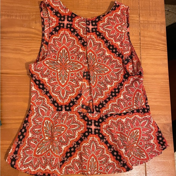 Flowy Paisley Peplum Boho Sleeveless Top - Picture 3 of 3